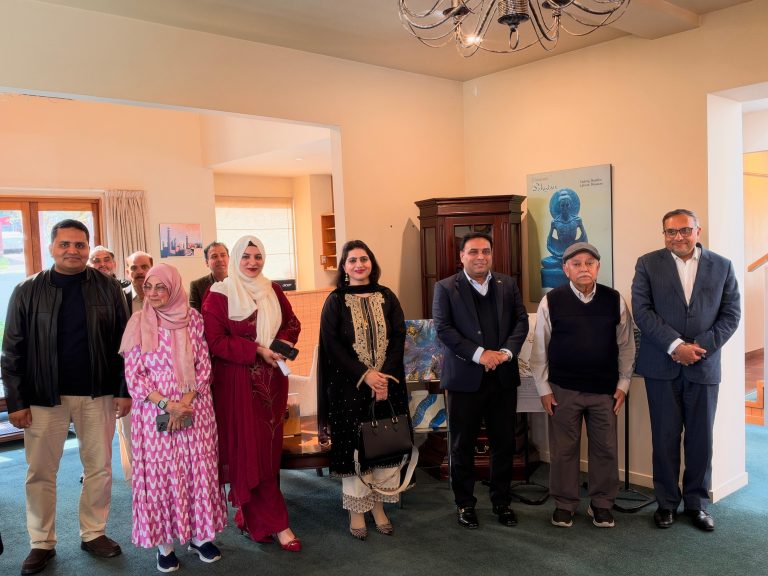 Pakistan High Commission hosted an Exhibition of Islamic Calligraphy & Texture Art by Wellington-based Pakistani artist Naina Zainab